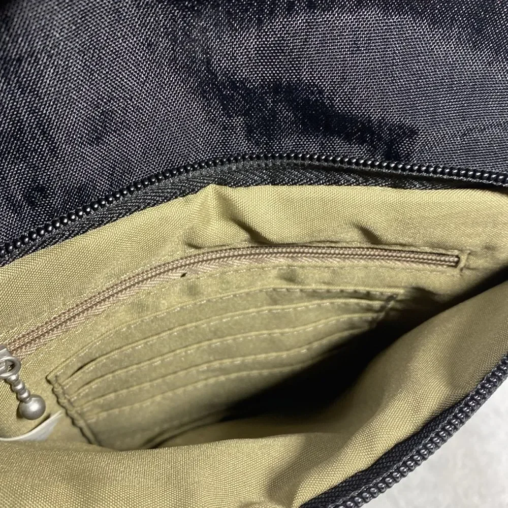 BAGGALLINI Small Zipper Crossbody Travel Bag Unique - Picture 2 of 7